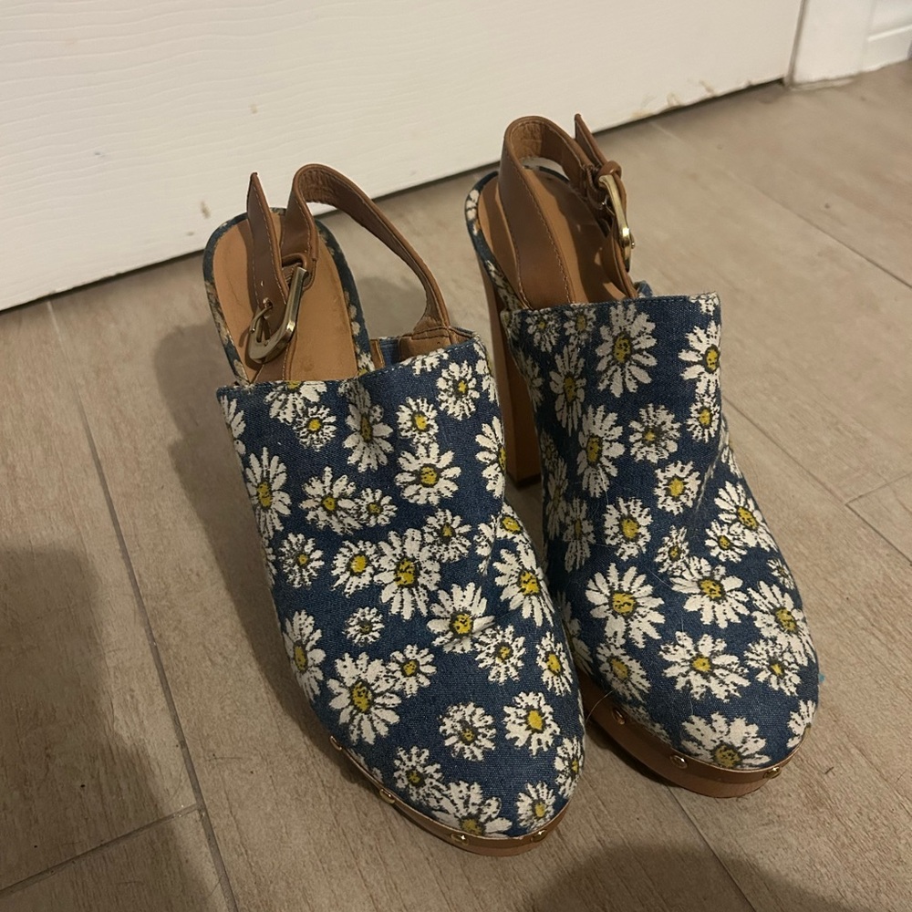 Floral Daisy Slingback Heeled Mules - Blue